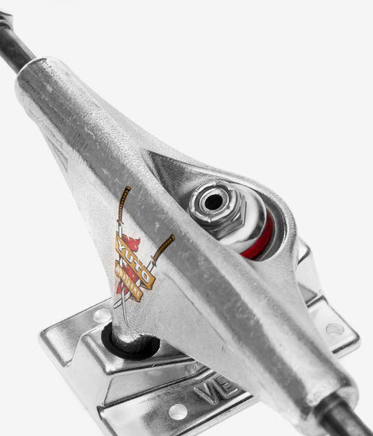 Venture Skateboard Trucks V-Hollow Yuto Pro 5.25" Lo / 147/ 8" Axles