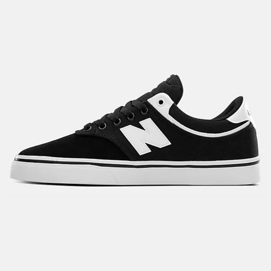 NB Numeric Shoes 255 Black White USA SIZE New Balance Skateboard Sneakers
