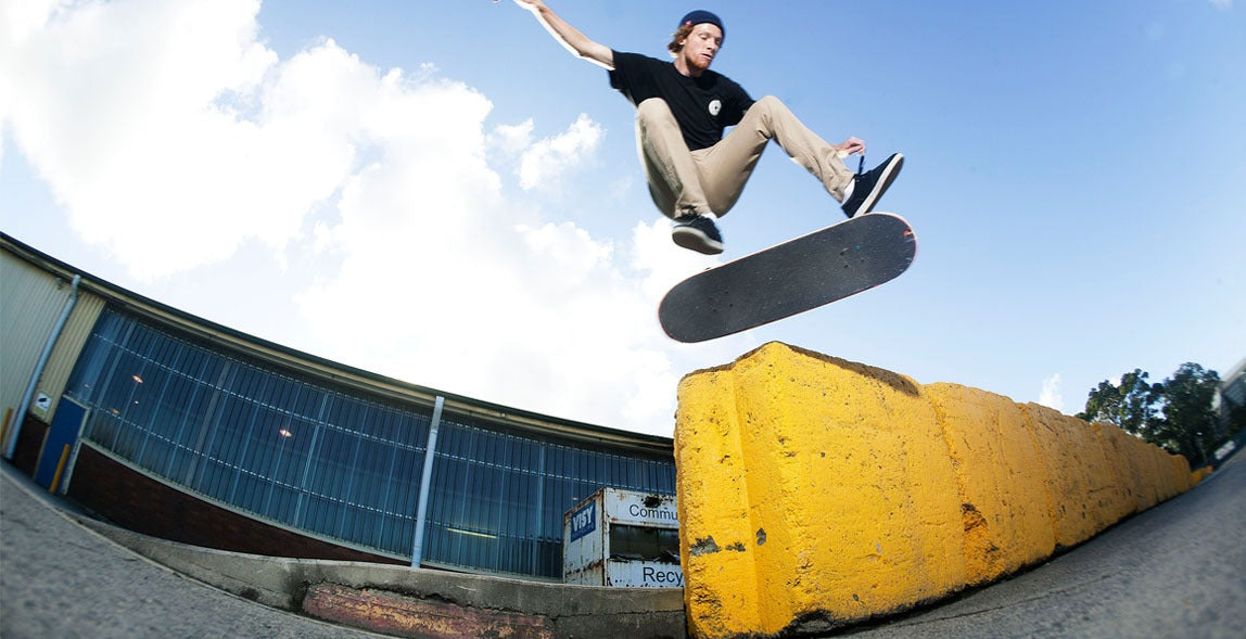 Understanding the Physics of a Perfect Kickflip