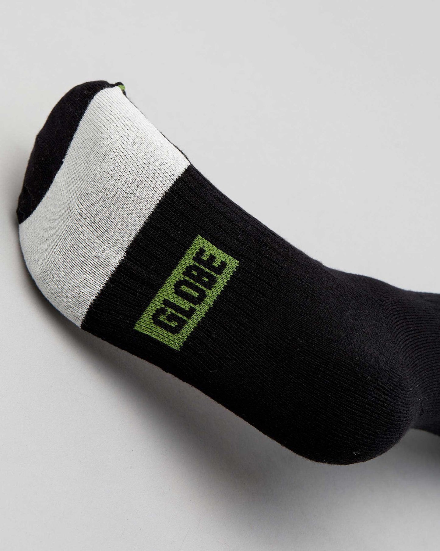 Globe Socks 3 Pack Low Impact Crew Black Size 7-11 Skateboard Sox