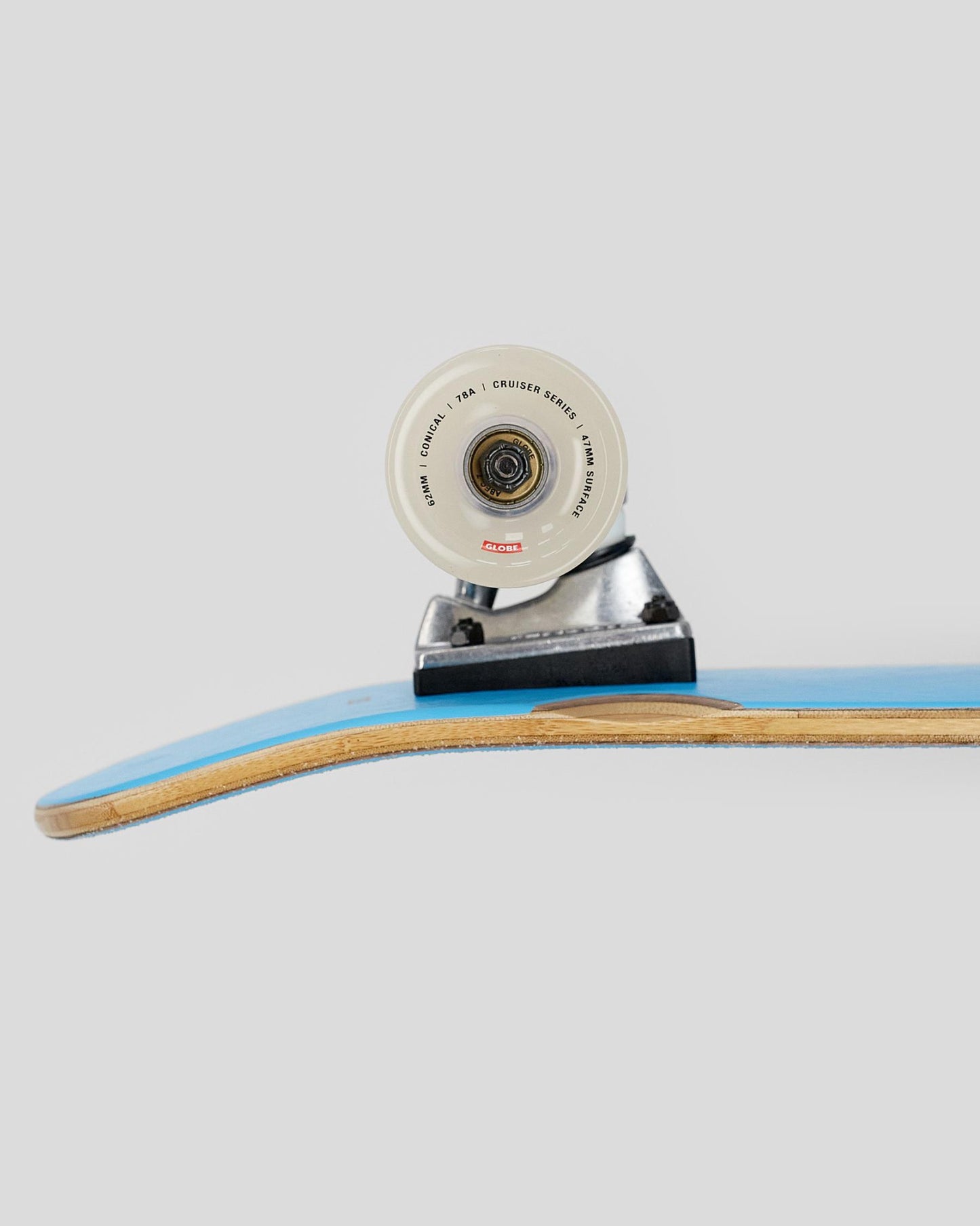 Globe Complete Skateboard Blazer Coconut Sky Blue 26" Cruiser
