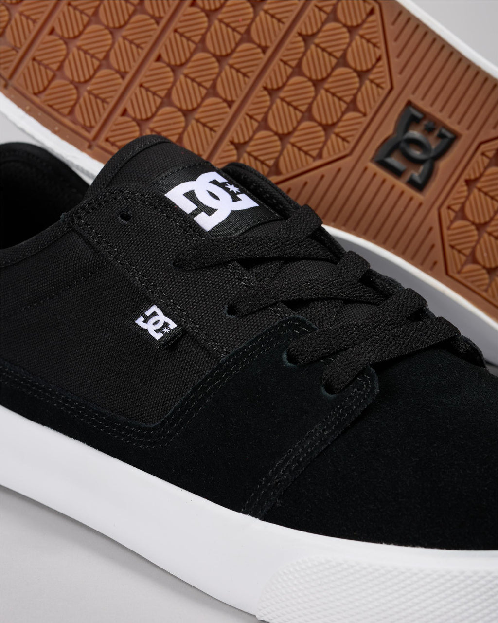 DC Shoes Tonik Black White Skate Shoes
