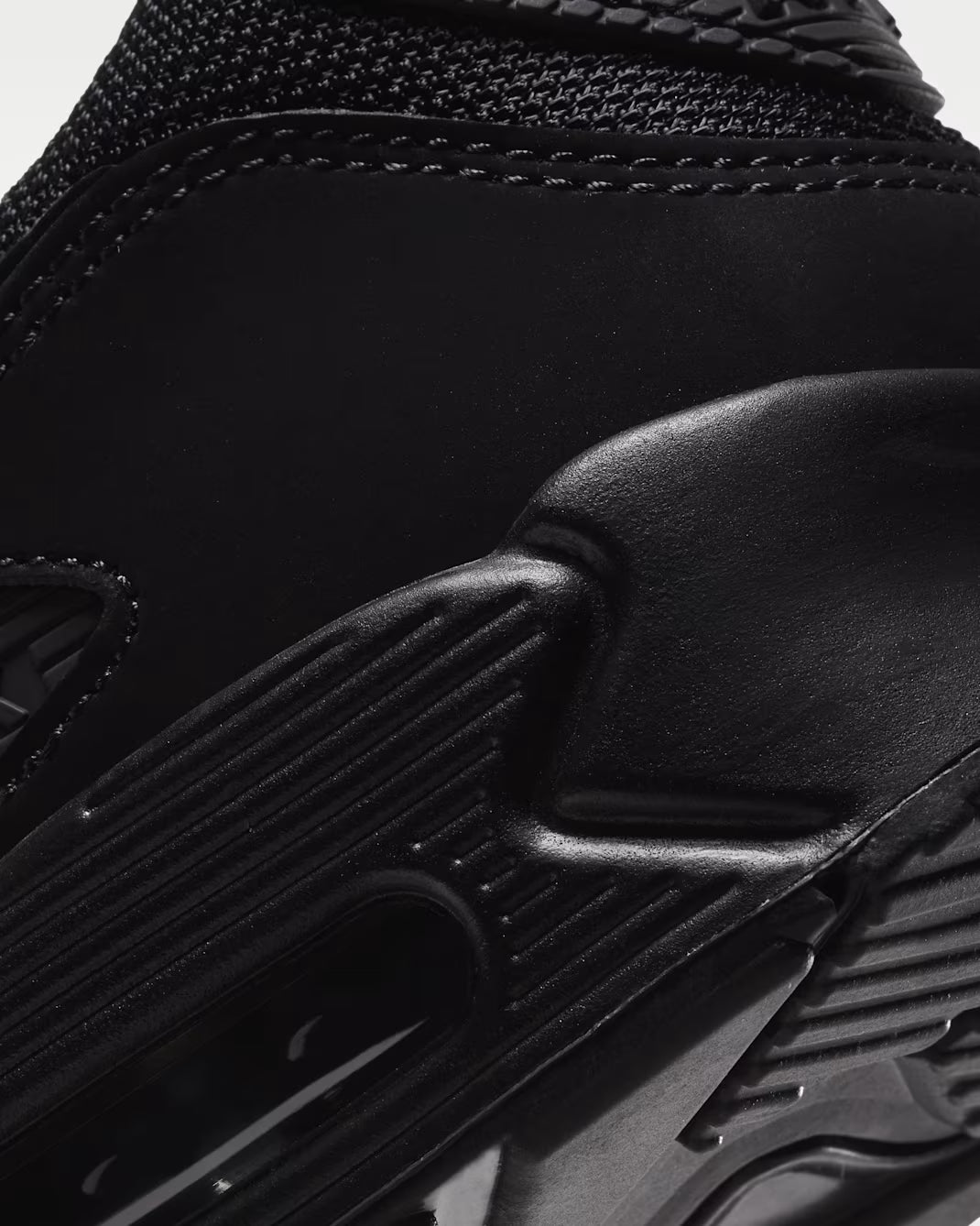 Nike Air Max 90 Triple Black Sneakers