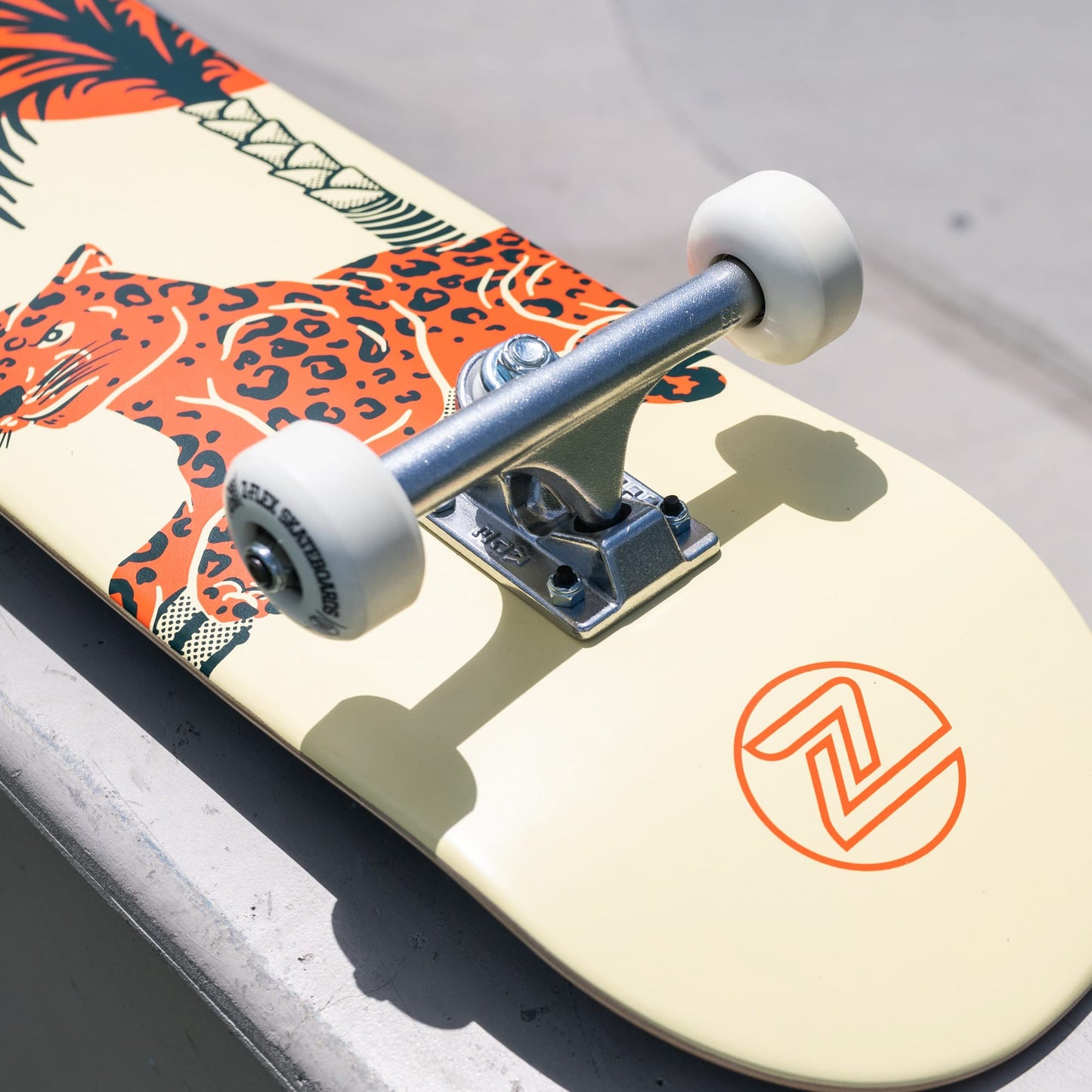 Z-Flex Skateboards Aragon Palm 8.0