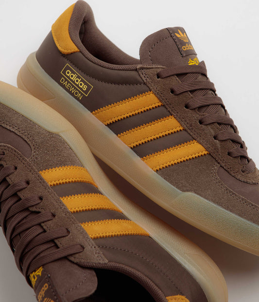Adidas Glenburn Daewon Song Skate Shoes Earth Strata / Crew Yellow / Gum