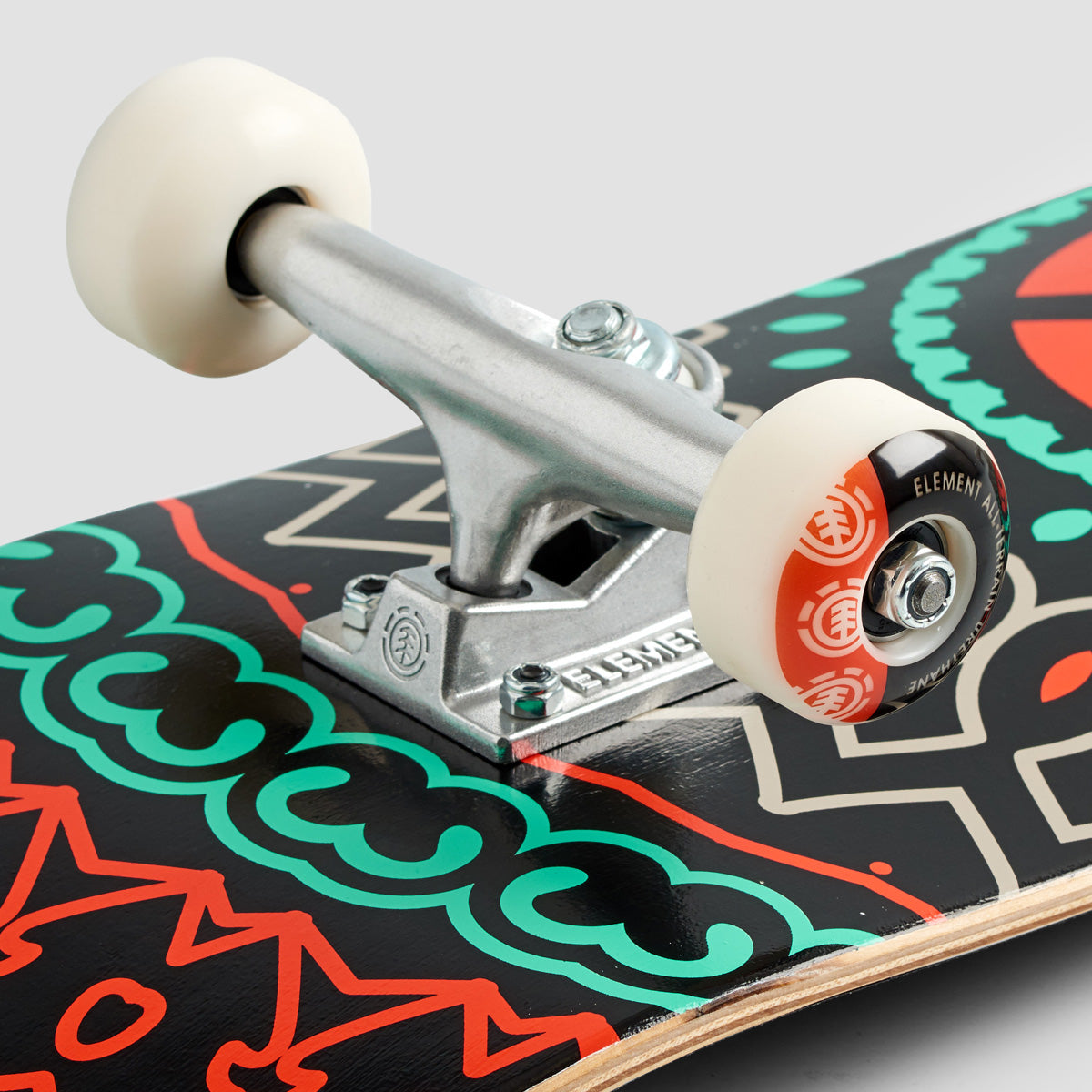 Element Skateboard Complete Tullum 8 Pre Assembled