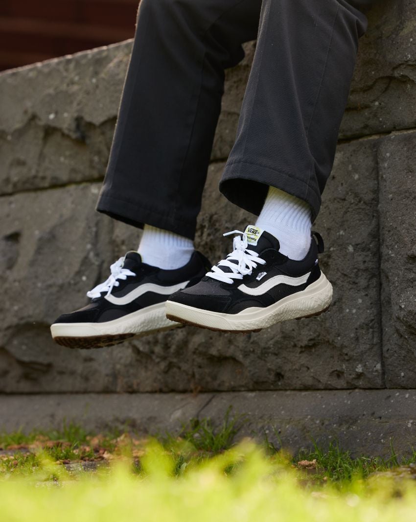 Vans MTE UltraRange Neo VR3 Shoes Black/White