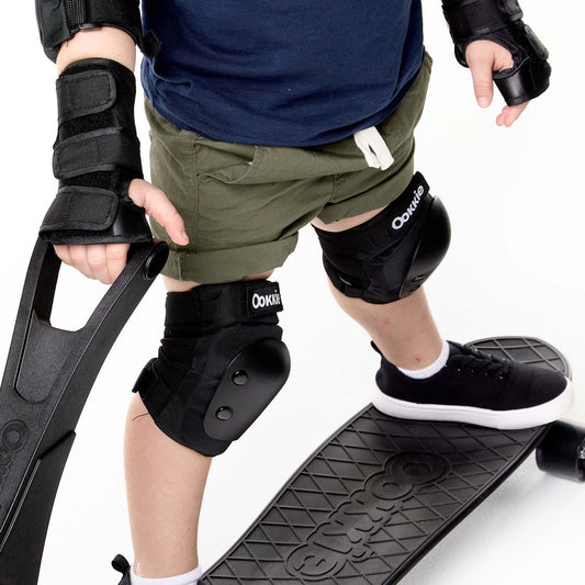 Ookkie Safety Pads Ultimate Pack Junior Set Black Safety Skate Gear