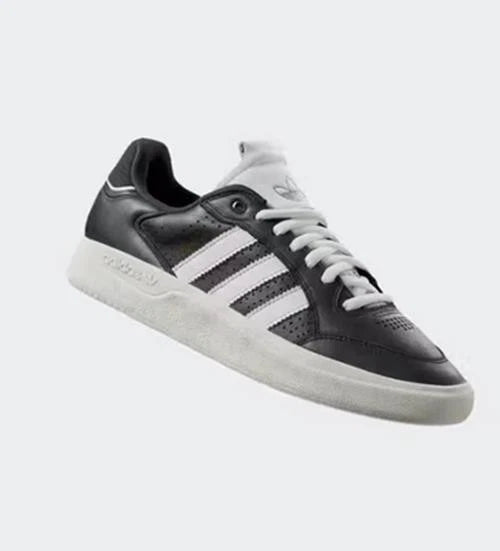 ADIDAS TYSHAWN LOW BLACK /WHITE/ CREAM WHITE JQ1137