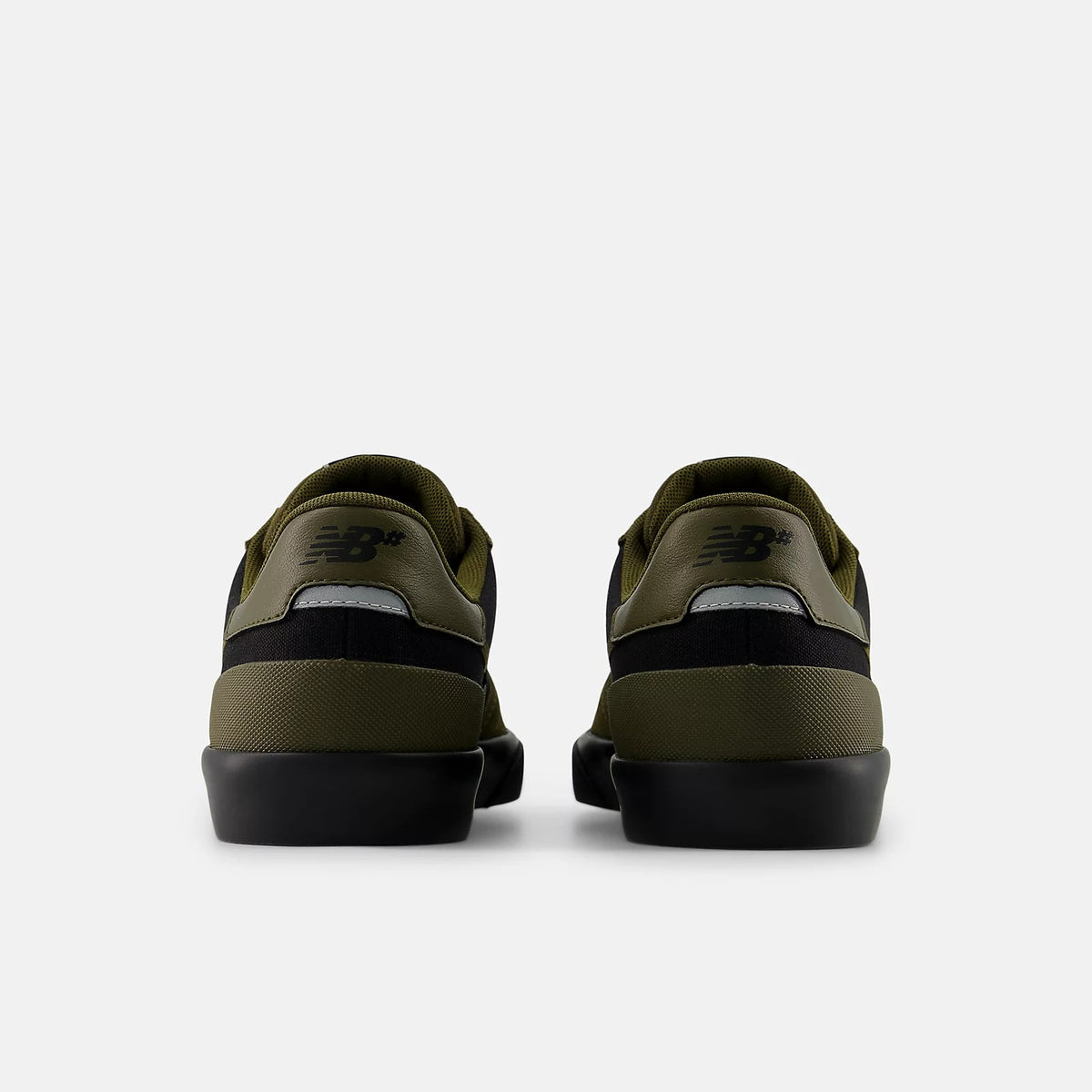 New Balance Numeric Shoes 272 Woodland Black Sneakers