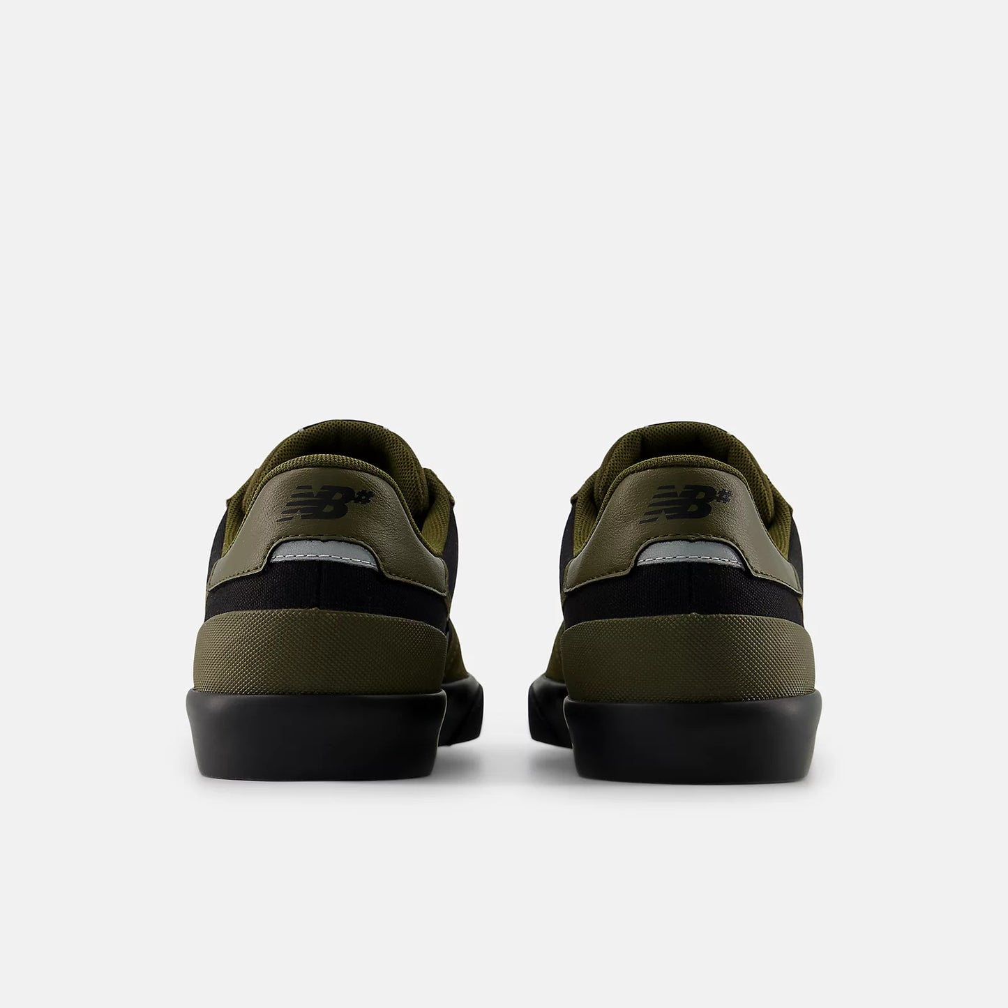 New Balance Numeric Shoes 272 Woodland Black Sneakers