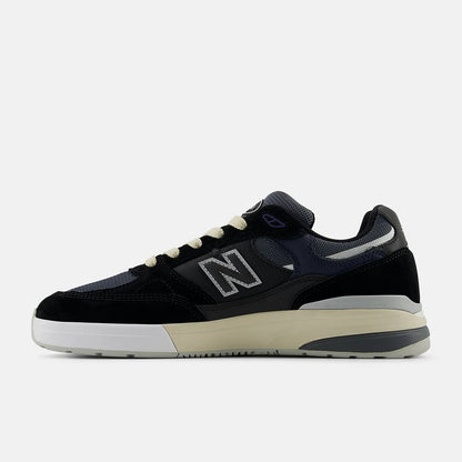 New Balance Numeric Shoes 933 Andrew Reynolds Black Eclipse Sneakers