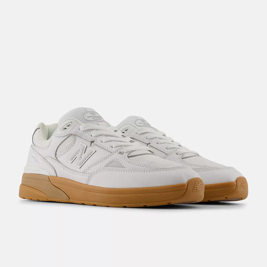 New Balance Numeric Shoes 933 Andrew Reynolds White Black Sneakers