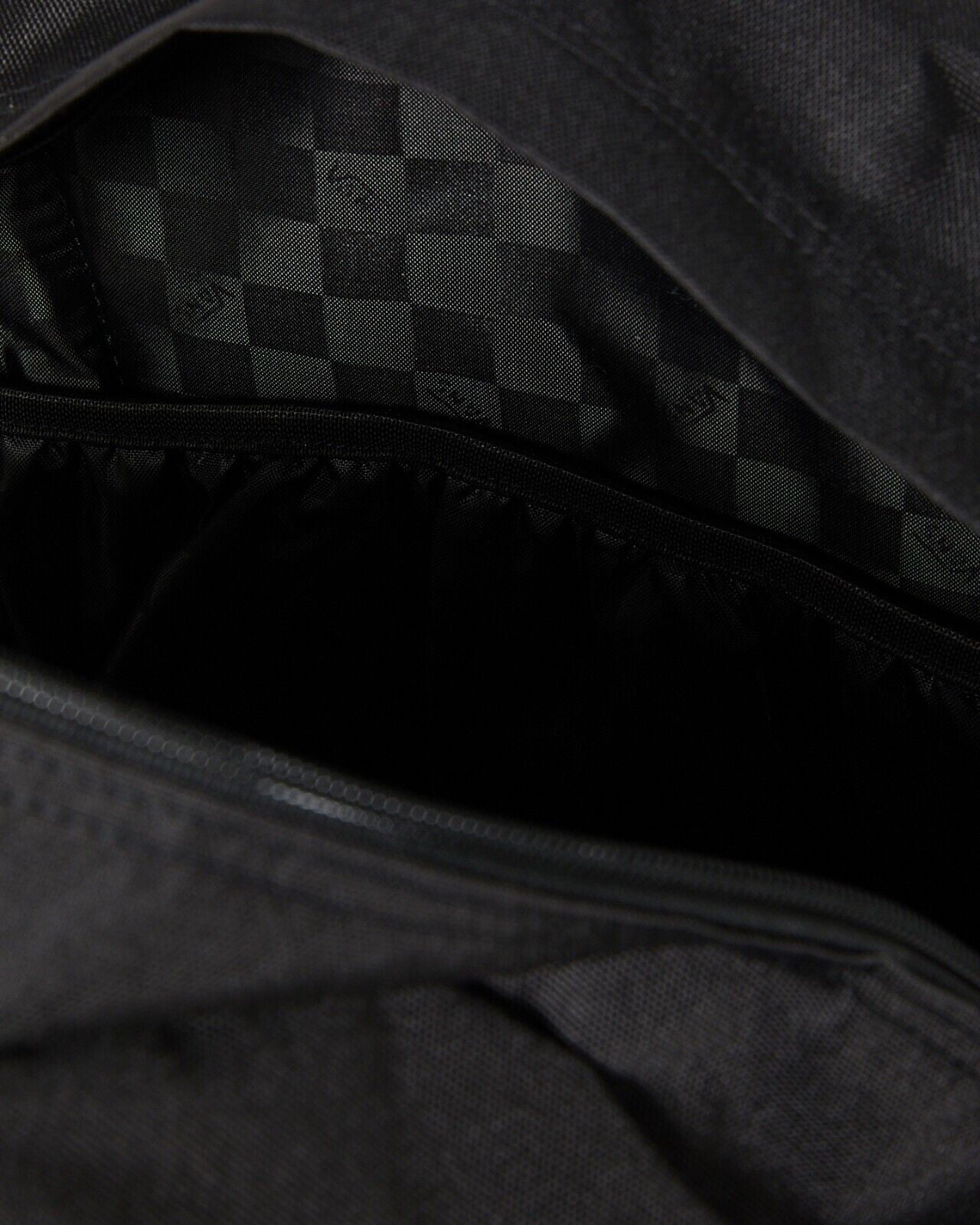 Vans Backpack Realm Black Off The Wall Travel/School Bag