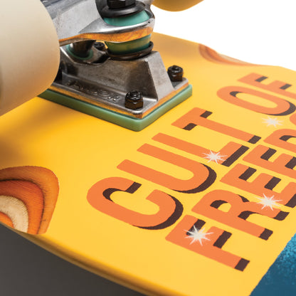 Globe Complete Skateboard Blaster Cult of Freedom/Wavehead 9.25"