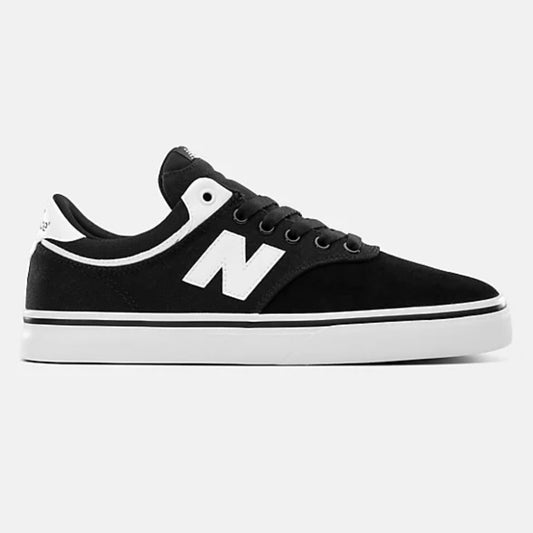 NB Numeric Shoes 255 Black White USA SIZE New Balance Skateboard Sneakers