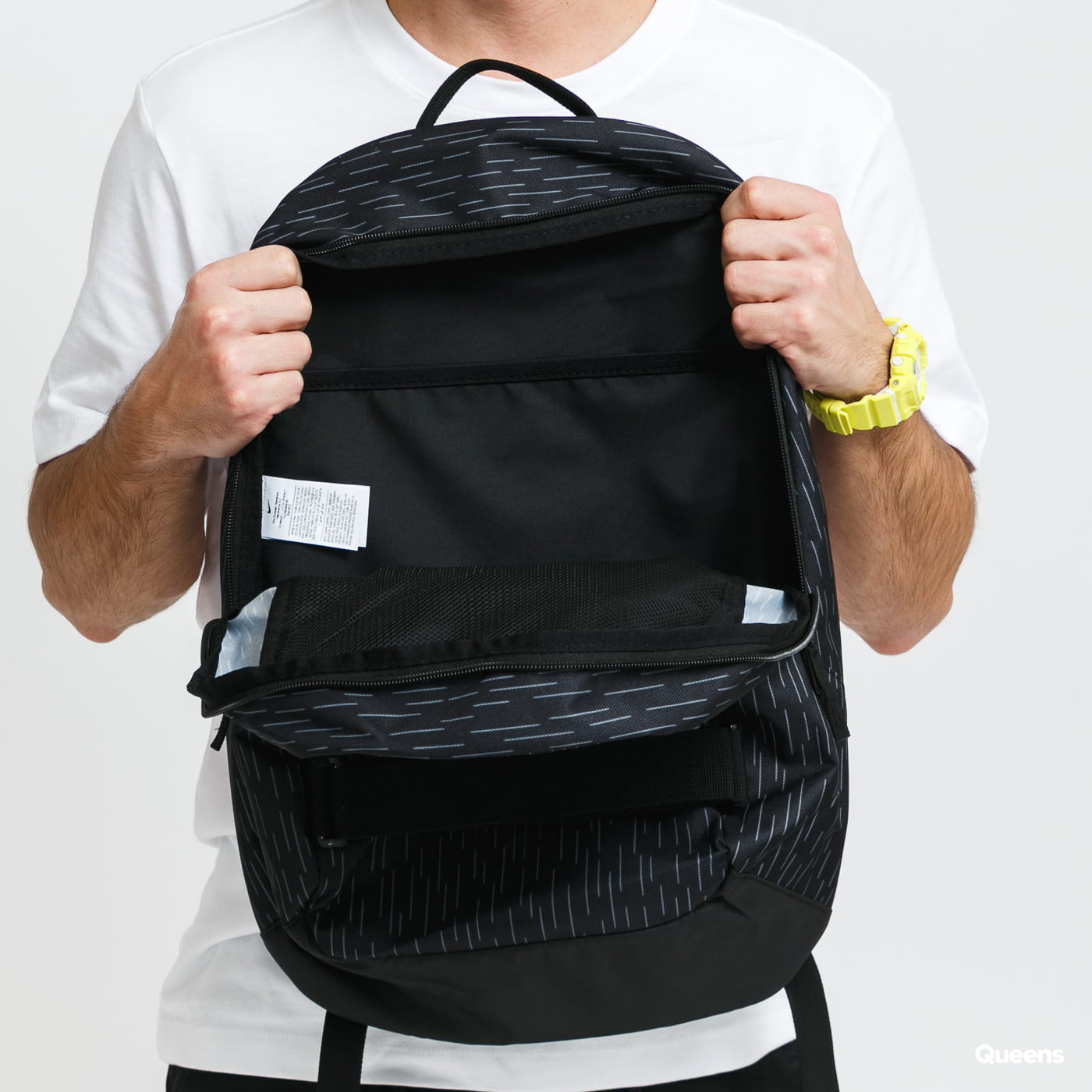 Nike SB Backpack Courthouse Black Lines Skateboard Straps Bag