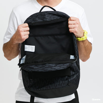Nike SB Backpack Courthouse Black Lines Skateboard Straps Bag