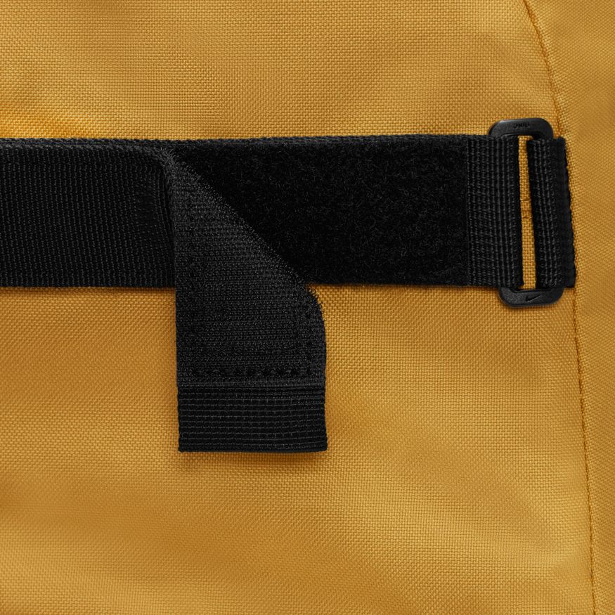 Nike SB Backpack Courthouse Yellow Black Skateboard Straps School Travel Bag