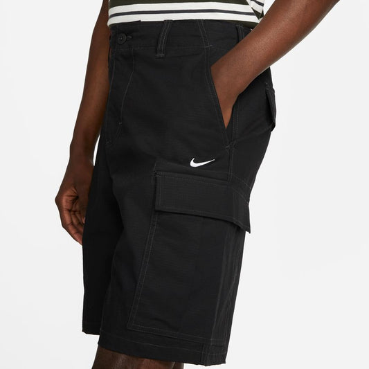 NIKE SB Skate Cargo Shorts Black/White Dri-Fit Skateboard Short