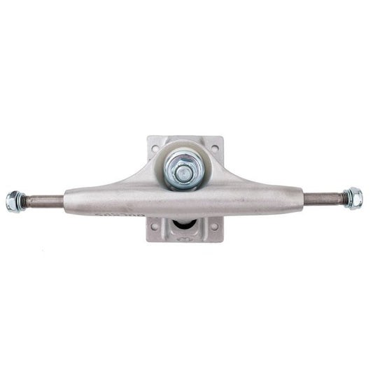 Ruckus Skateboard Trucks Silver Low 5.5" Axles 8.25"