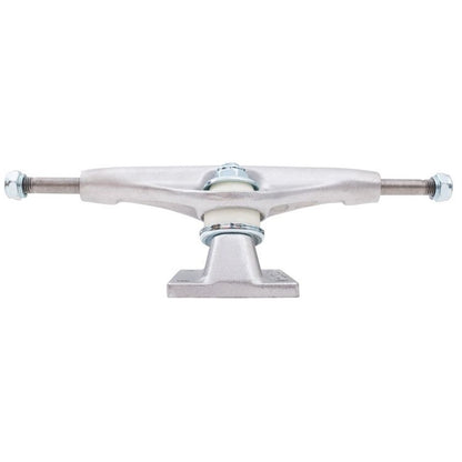 Ruckus Skateboard Trucks Silver Low 5.5" Axles 8.25"